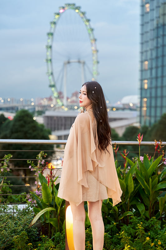 ชุดเดรสสั้น Tranali Cape ประดับโบว์ดอกไม้ - TR016/TR019/TR013